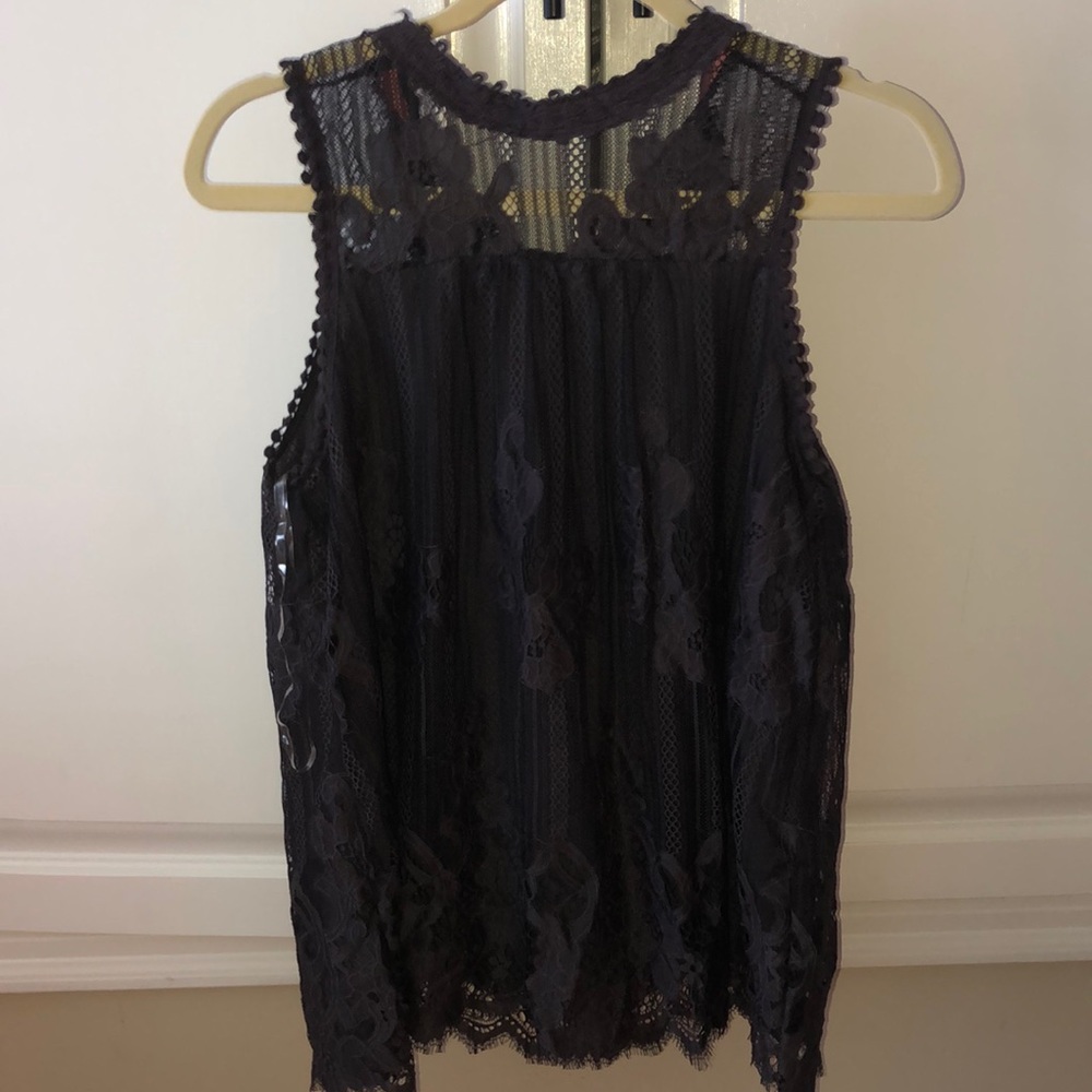 Super feminine tank top!